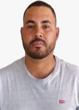 Retrato de EVERTON LEITEIRO