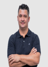 Retrato de CARLOS  LEITÃO