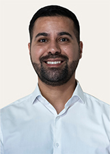 Retrato de RAFAEL MOREIRA