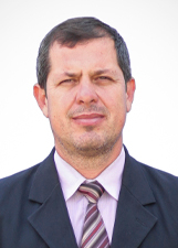Retrato de RUDINEI LOBO