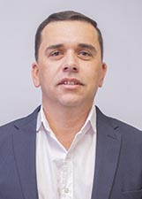 Retrato de FERNANDO MOELA
