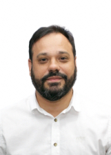 Retrato de FREDDIE NICOLAU
