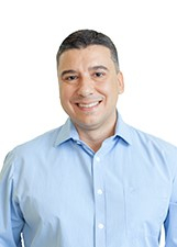 Retrato de DR CARLOS WEVERTON