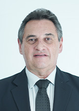 Retrato de LUIZ BASSO