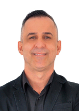 Retrato de BENILTO CURRUIRA