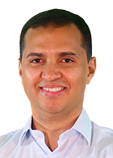 Retrato de FERNANDO GOMES