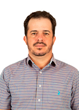 Retrato de LEANDRO BRIZ