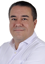 Retrato de RICARDO GUIMARÃES