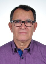 Retrato de HELIO CARVALHO