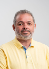 Retrato de RODRIGO FONTES