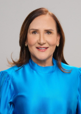 Retrato de DORA FARIAS