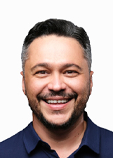 Retrato de MAX BAROLI