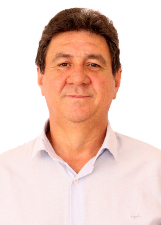 Retrato de VADINHO DO CARTÓRIO
