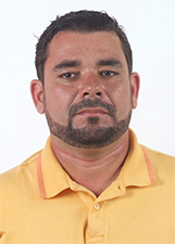 Retrato de SÉRGIO REZENDE