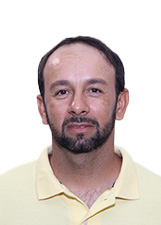 Retrato de MAURICIO MORENO
