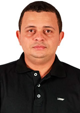 Retrato de FELIPE NEVES