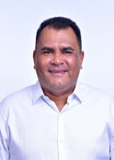 Retrato de LINDOMAR SILVA