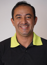 Retrato de ADÊ CERRADO