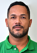Retrato de CARLOS LEAL