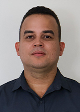 Retrato de ADRIANO PRADO