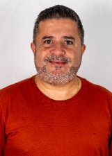Retrato de LAU BARRETO