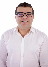 Retrato de MÁRIO REBOUÇAS