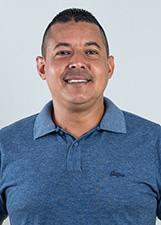 Retrato de CHARLES GUERREIRO