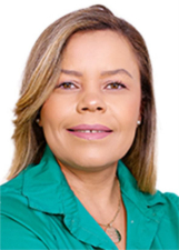 Retrato de DINHA DE CARLITÃO