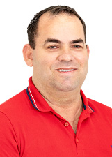 Retrato de JULIVAL OLIVEIRA