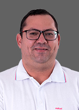Retrato de ADRIANO BOBÔ