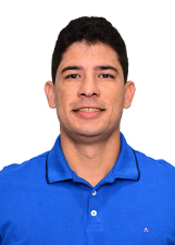 Retrato de REGINALDO LEAO