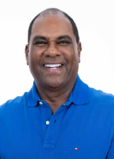 Retrato de ROBERTINHO