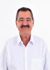 Retrato de JÚNIOR LOPES