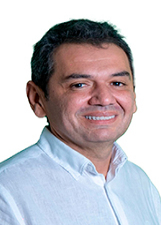Retrato de MAGUIN FREITAS