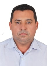 Retrato de REGIS CARNEIRO