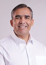 Retrato de GEORGE VIEIRA