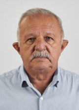 Retrato de DR CARLINHOS