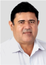 Retrato de REGINALDO HOLANDA