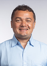 Retrato de IVELTON FERNANDES