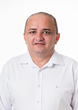 Retrato de MESSIAS OLIVEIRA
