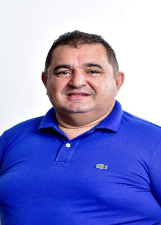 Retrato de REGINALDO HOLANDA