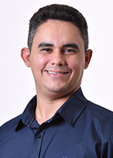 Retrato de NETO LOPES