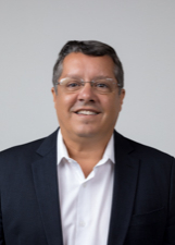 Retrato de LELO COUTO