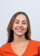 Retrato de TAINA COUTINHO