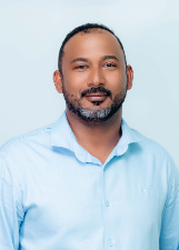 Retrato de RALF TAVARES