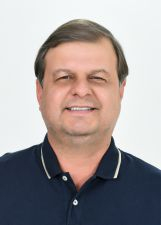 Retrato de LEANDRO ESSADO