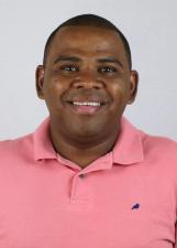 Retrato de RAUFI DIONES