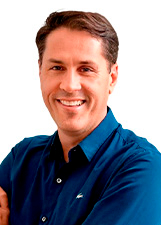 Retrato de GILBERTO.O AMIGO DA FAMÍLIA.