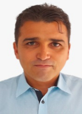 Retrato de FERNANDO REZENDE