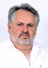 Retrato de OSVANDO BRITO